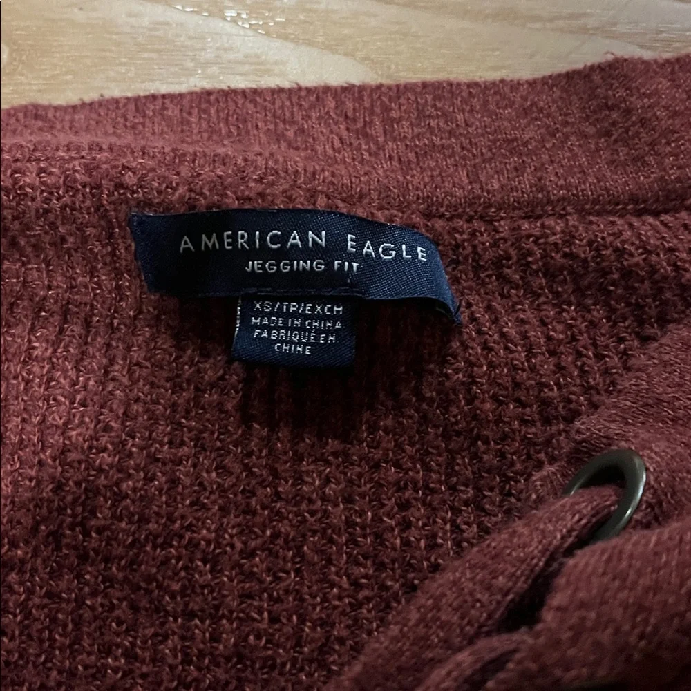 American Eagle Outfitters Burgundy Knit Sweater - Picture 4 of 4